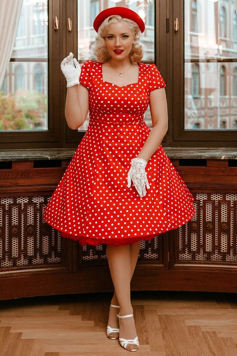 Woman's Flirty Fifties Style Dress in Red