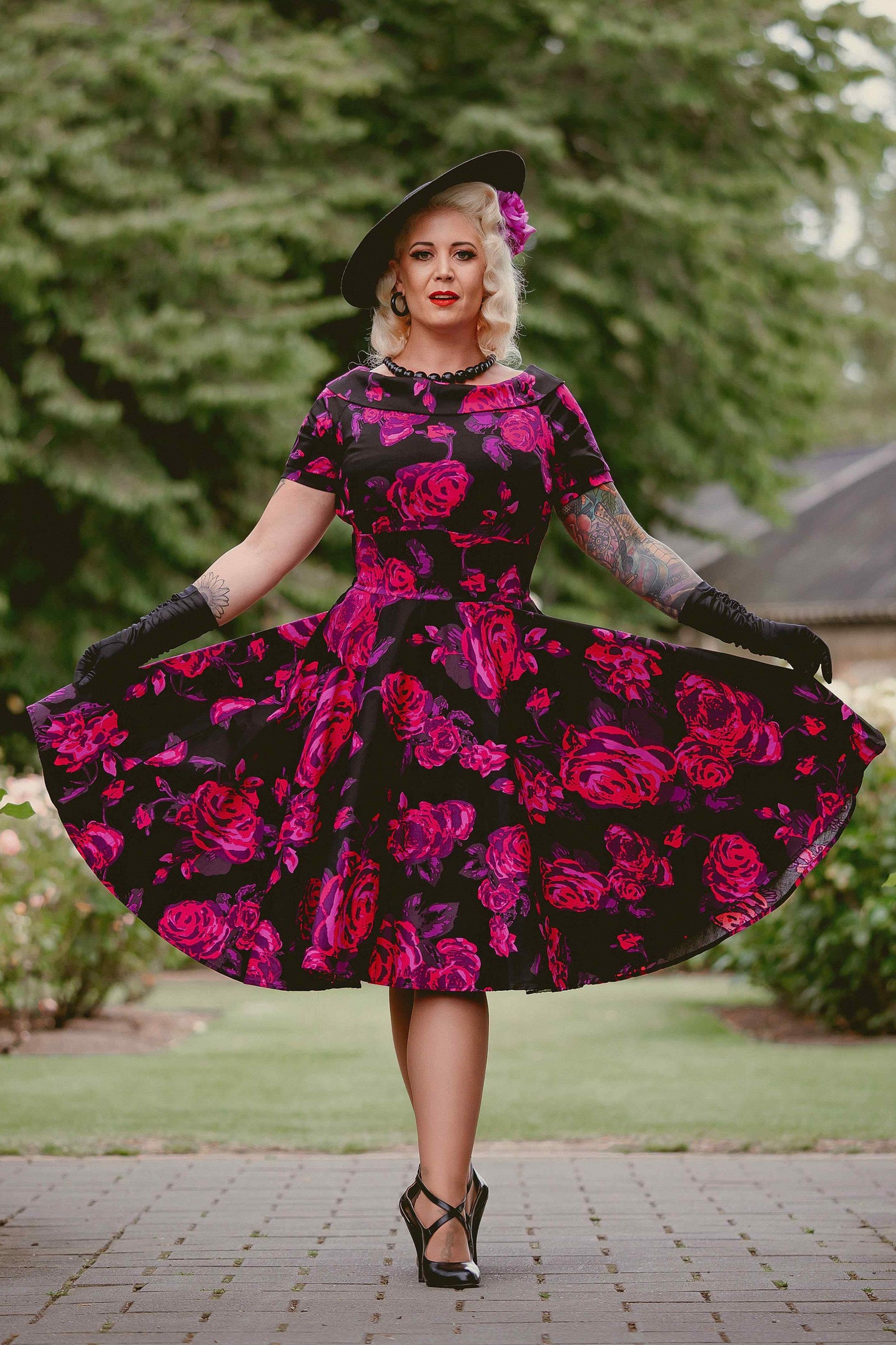 Darlene Retro Black Pink Roses Swing Dress 8