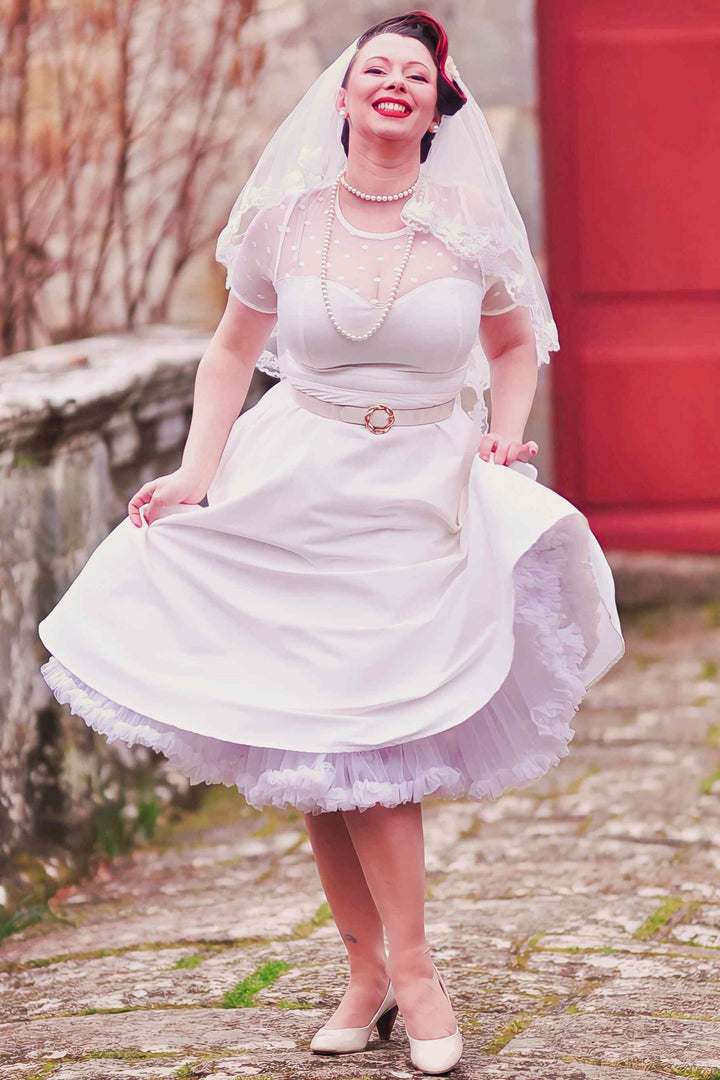 Elizabeth II Short Sleeved Polka Dot Mesh Wedding Dress